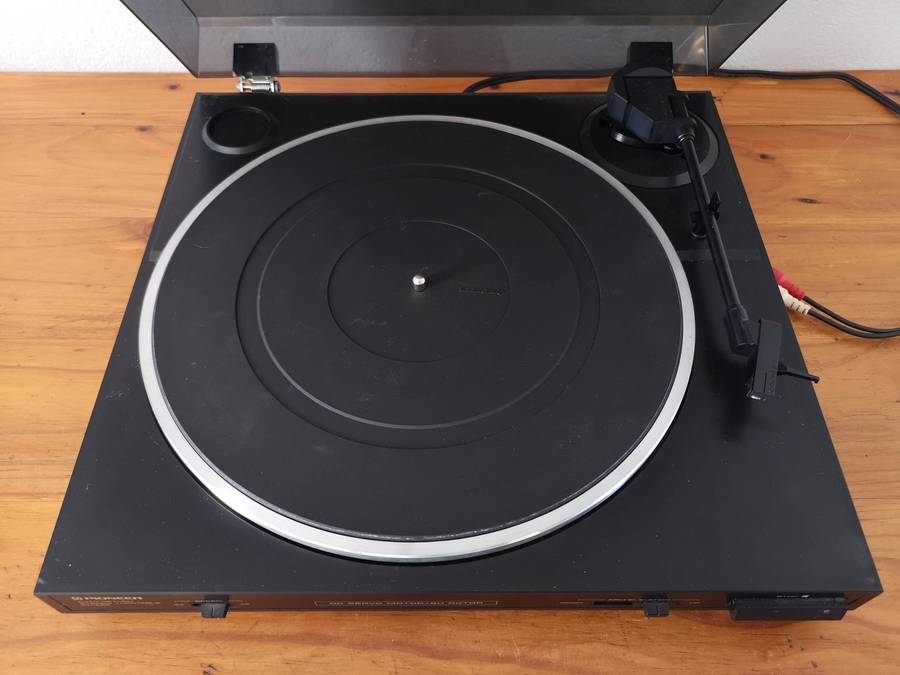 Pioneer PL-Z82 DC Servo Auto Return Turntable