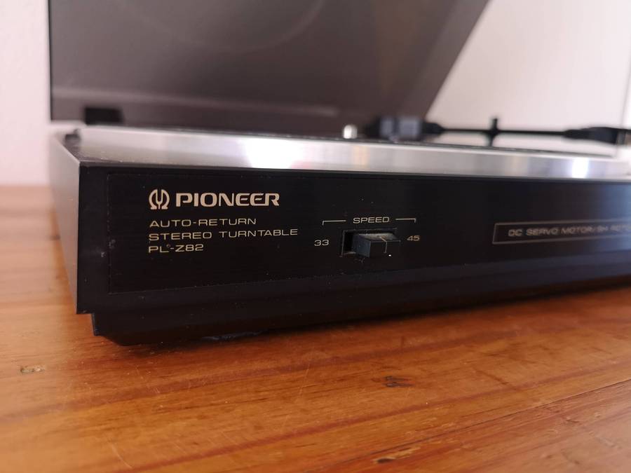 Pioneer PL-Z82 DC Servo Auto Return Turntable
