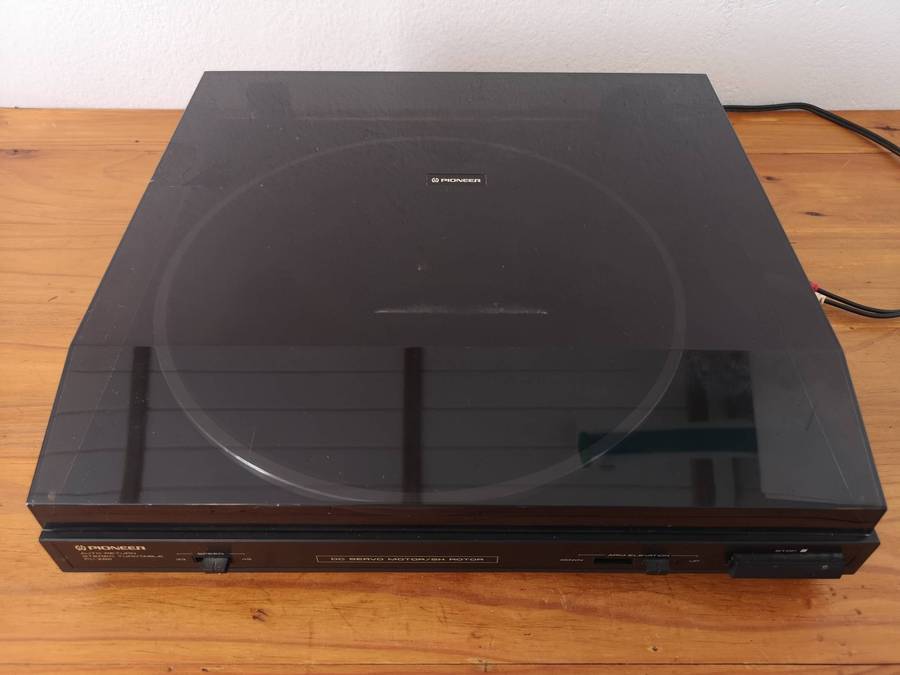 Pioneer PL-Z82 DC Servo Auto Return Turntable