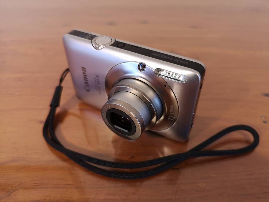 Canon Digital Ixus 120 IS ultra compact digital camera