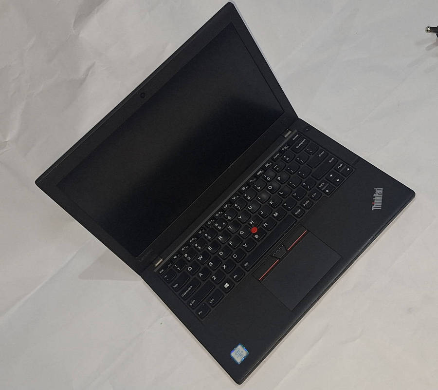 LENOVO ThinkPad X260 12.5" Notebook Core i5 8GB RAM 500GB HDD
