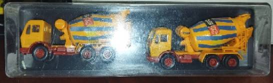 Kibri 2 x Mercedes Benz Cement Readymix Lorries - Pre Built 10043 - 1/87 Scale
