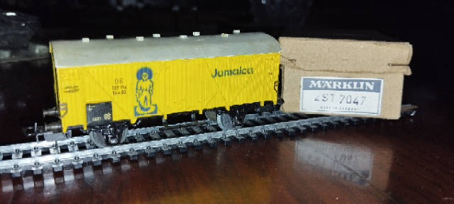 Märklin DB Banana Van - Possibly Vintage - HO AC