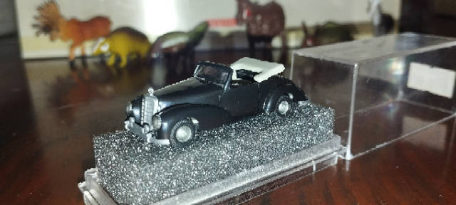 Vollmer Mercedes Benz 300 S Cabriolet - Open - 1/87 Scale