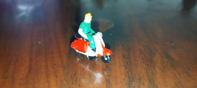 Scooter with Rider - Red - HO Scale