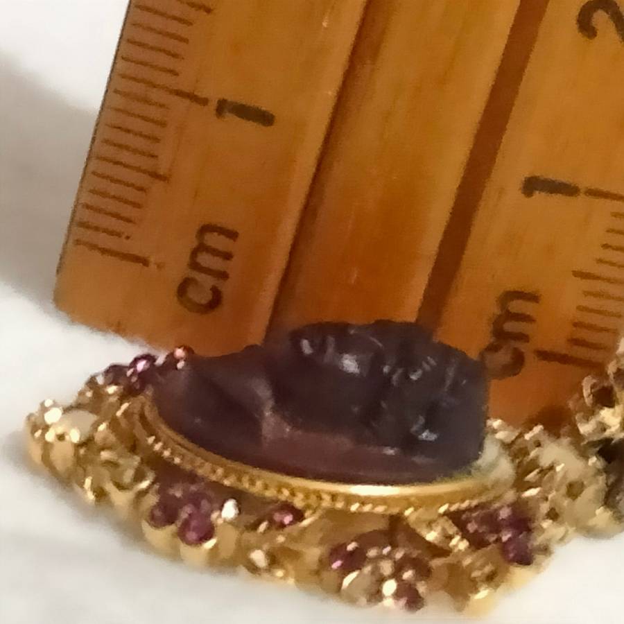 Necklace 1980 CAMEO 3D Glass Amethyst fab Rhinestones in flowers+leaves rope trim chain gold tone