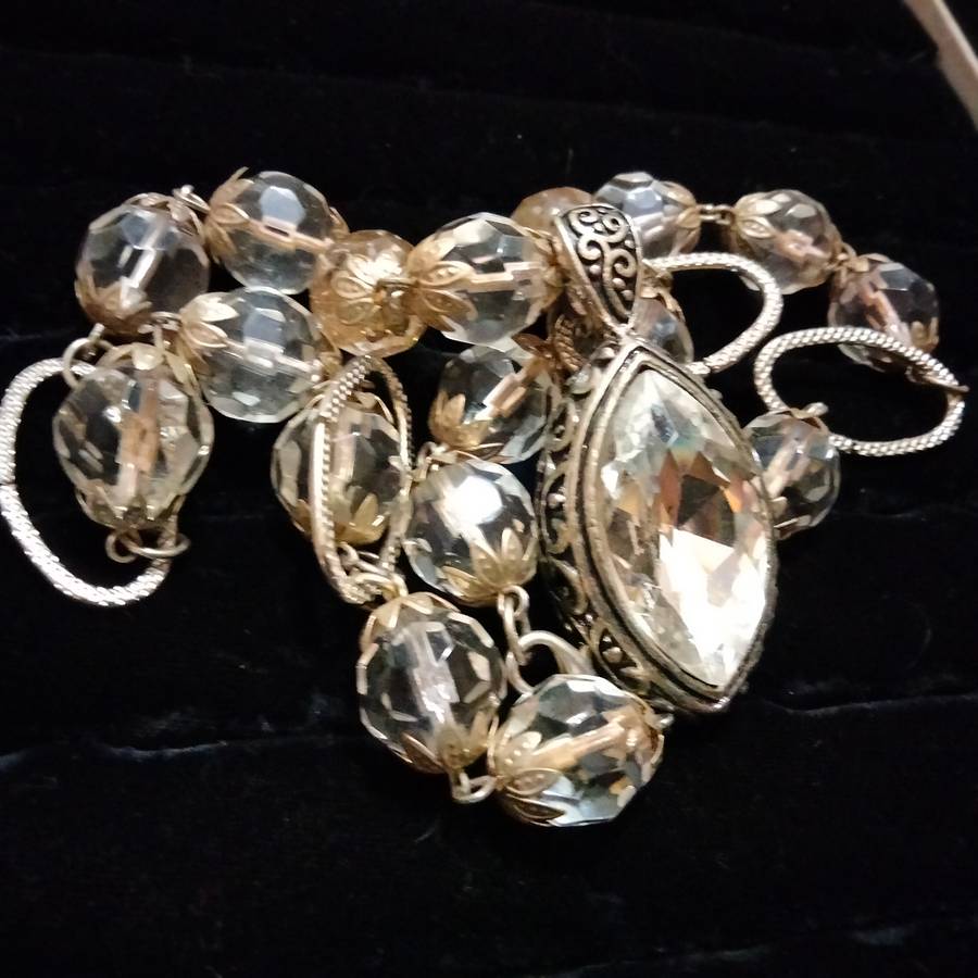 Necklace Huge Cut Glass Faceted SPARKLING Stone + round beads Czech or Italy