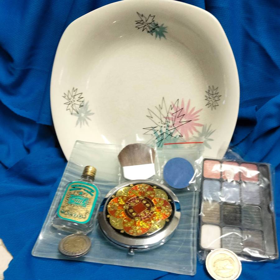 4711 Scent bottle Jessie Tait bowl Frosted glass plate Compact makeup LOOK At My BUY NOW NO WAITING