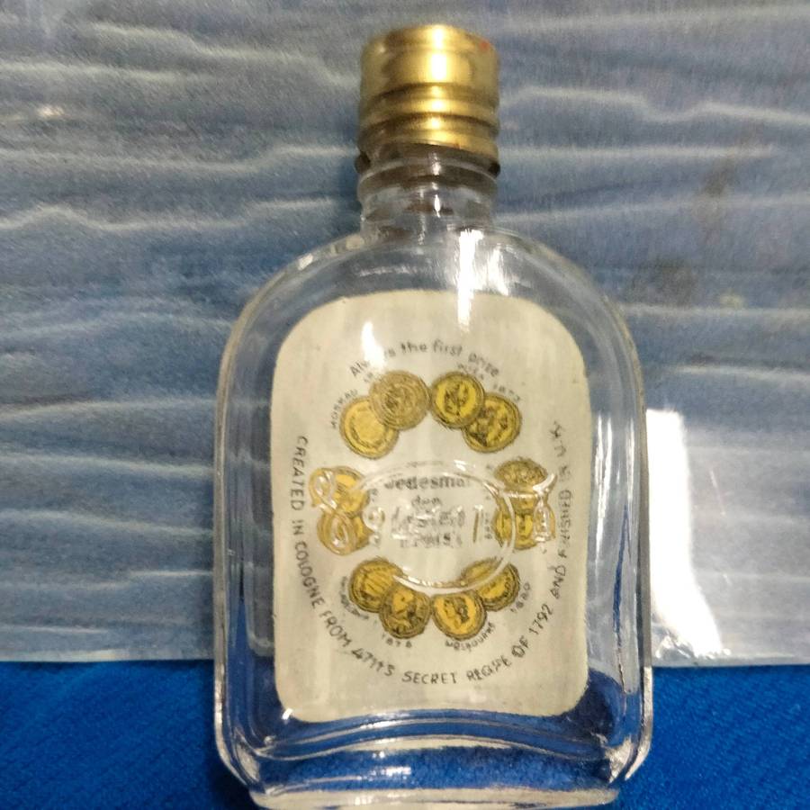 4711 Scent bottle Jessie Tait bowl Frosted glass plate Compact makeup LOOK At My BUY NOW NO WAITING