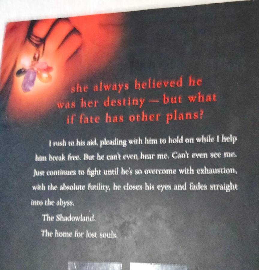 Alyson Noel SHADOWLAND PB 2009 Hard cover pre-owned -- Immortals complex lives