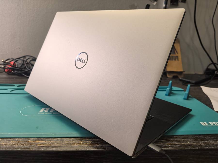 Dell XPS 17 - 9730