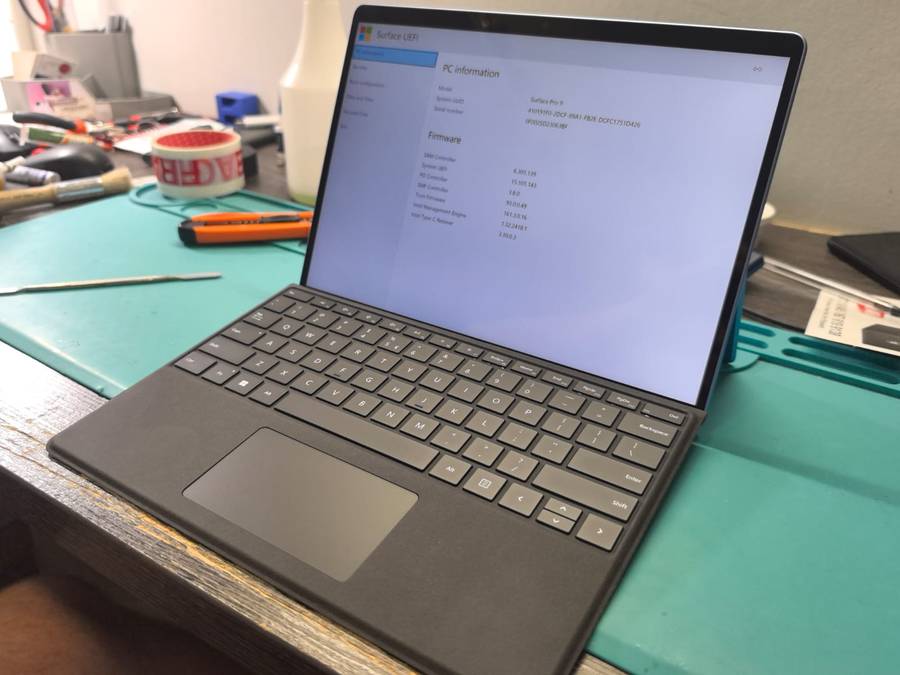 Microsoft Surface Pro 9 + Keyboard + Pen