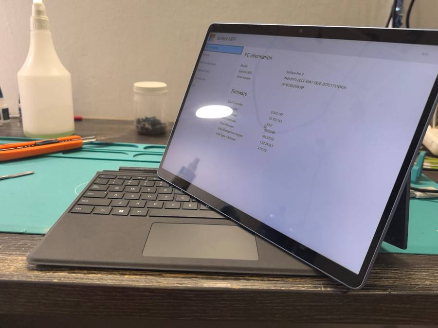 Microsoft Surface Pro 9 + Keyboard + Pen