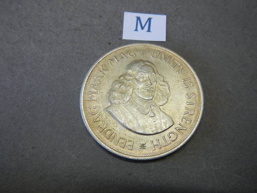 SOUTH AFRICAN 1961 SILVER 50 CENTS COIN