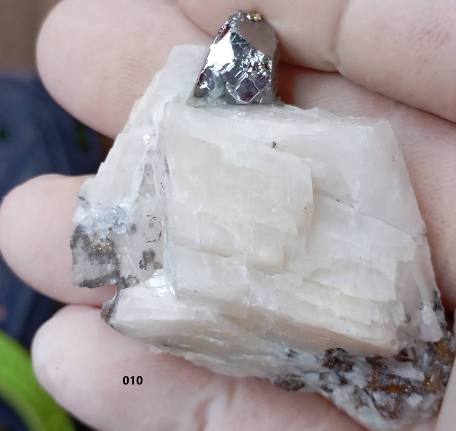 Carrolite chalcopyrite calcite - Kamoya South II mine DRC Congo