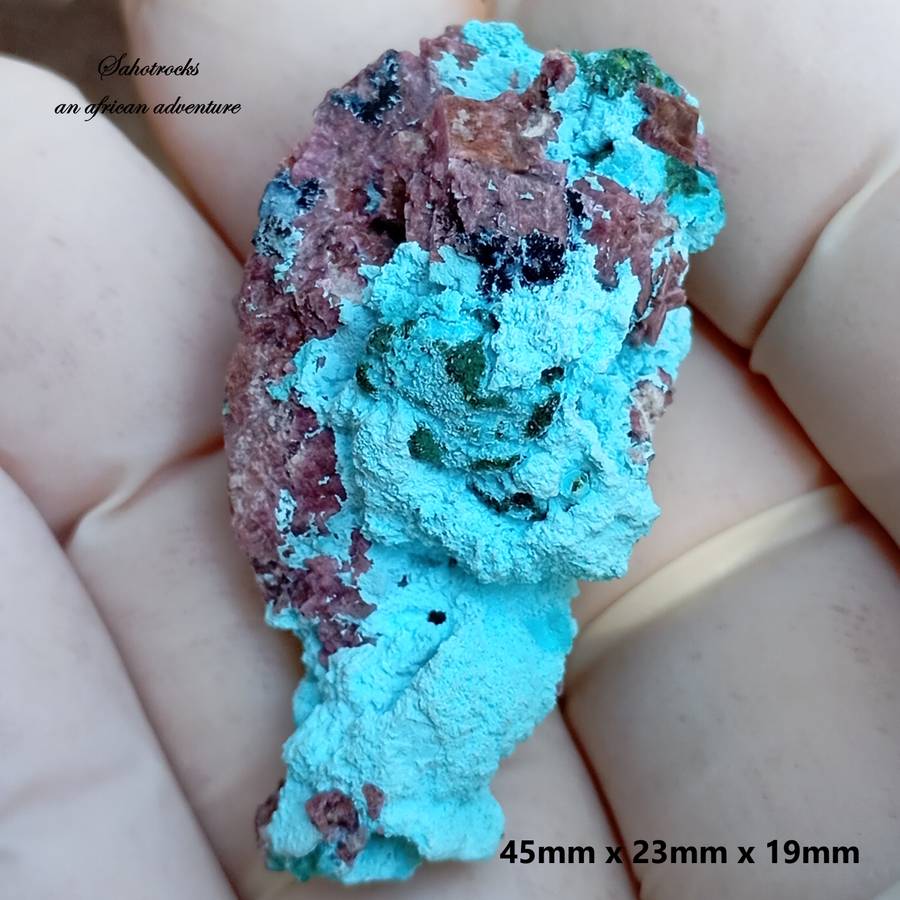 Cobaltoan calcite heterogenite chrysocolla malachite - Kakanda deposit DRC Congo