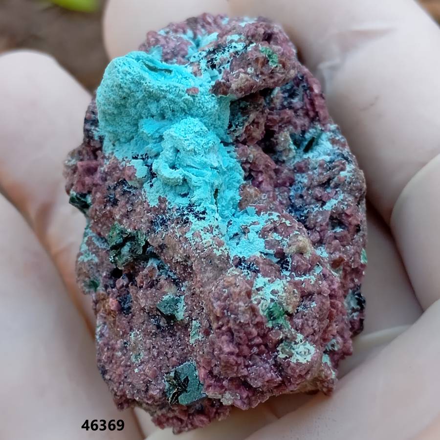 Malachite chrysocolla cobaltoan calcite heterogenite quartz - Kakanda deposit DRC Congo