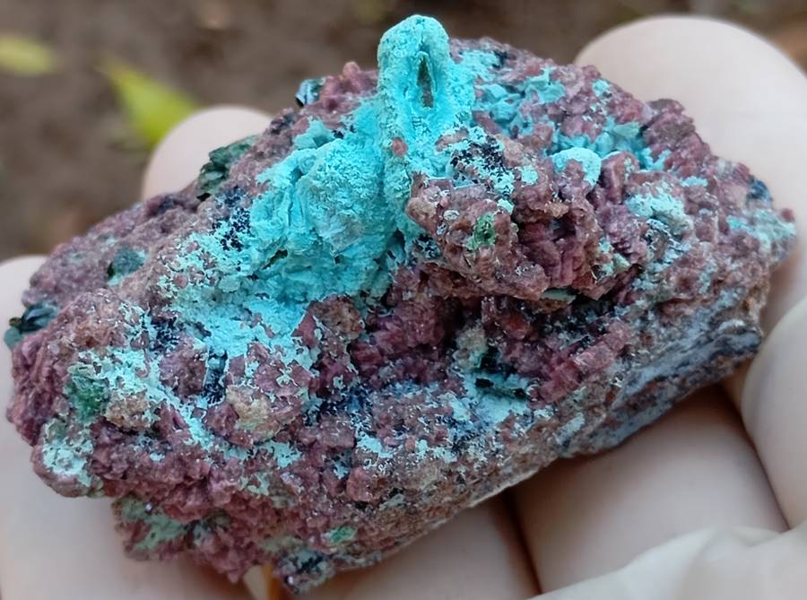 Malachite chrysocolla cobaltoan calcite heterogenite quartz - Kakanda deposit DRC Congo