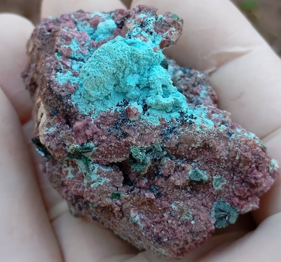 Malachite chrysocolla cobaltoan calcite heterogenite quartz - Kakanda deposit DRC Congo
