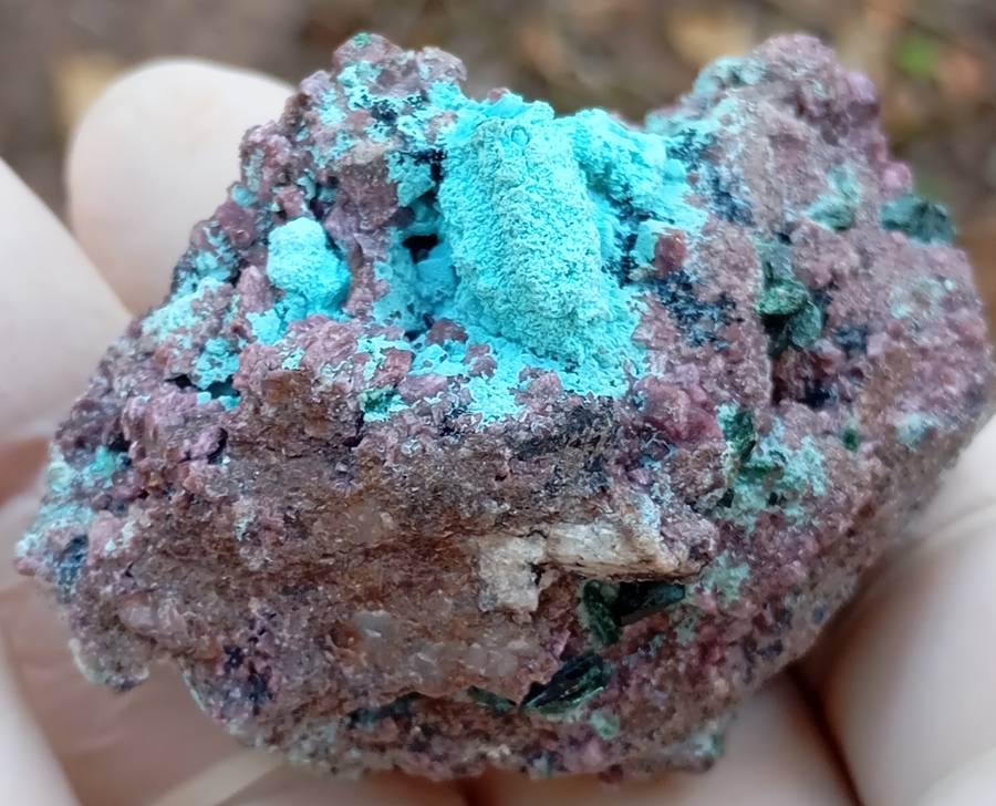 Malachite chrysocolla cobaltoan calcite heterogenite quartz - Kakanda deposit DRC Congo