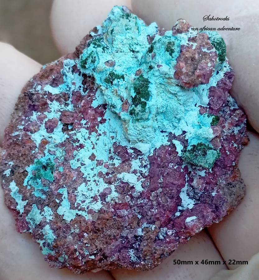 Cobaltoan calcite chrysocolla malachite quartz - Kakanda deposit DRC Congo