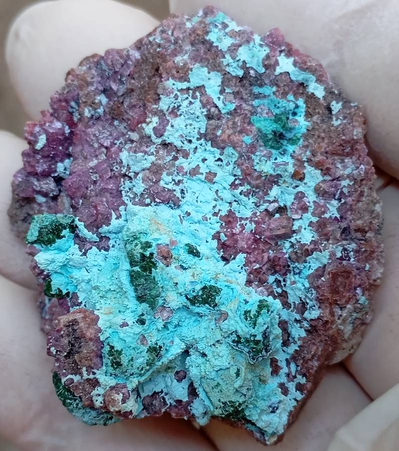 Cobaltoan calcite chrysocolla malachite quartz - Kakanda deposit DRC Congo