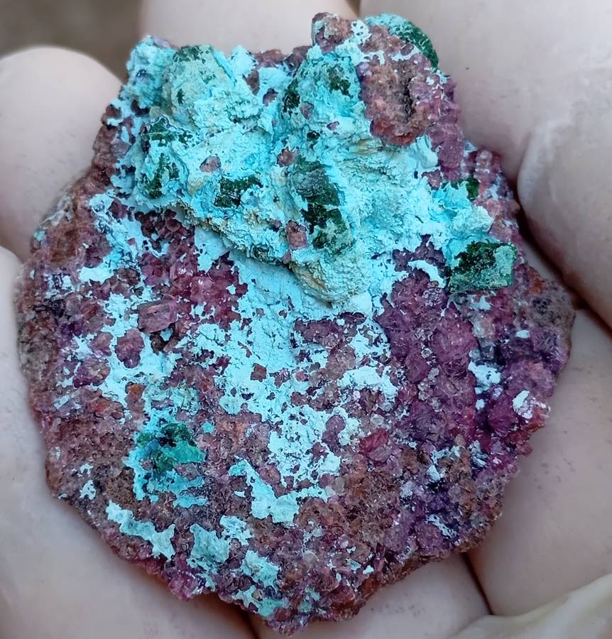 Cobaltoan calcite chrysocolla malachite quartz - Kakanda deposit DRC Congo