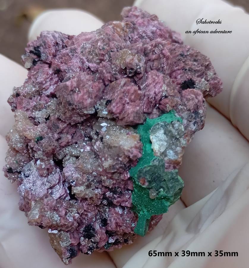 Cobaltoan calcite heterogenite malachite quartz - Kakanda deposit DRC Congo