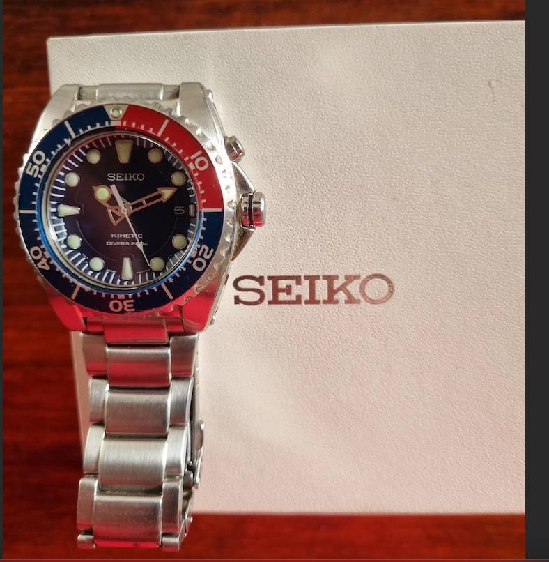 SEIKO KINETIC DIVERS CAL.5M62 BOXED