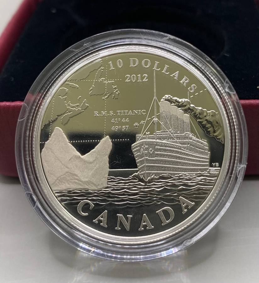 (  THE TITANIC  )    2012  HALF OUNCE     PURE PROOF SILVER   CERTIFICATE OF  AUTHENTICITY INCLUDED