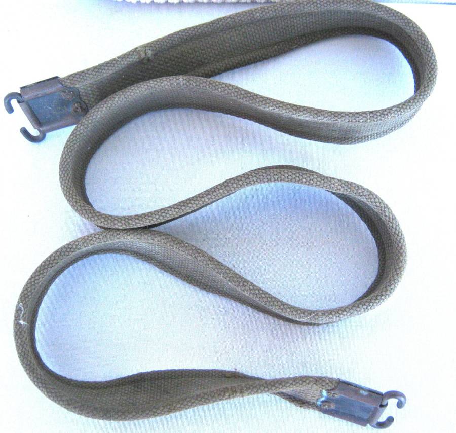 SADF R1 RIFLE SLING IN GOOD USED CONDITION
