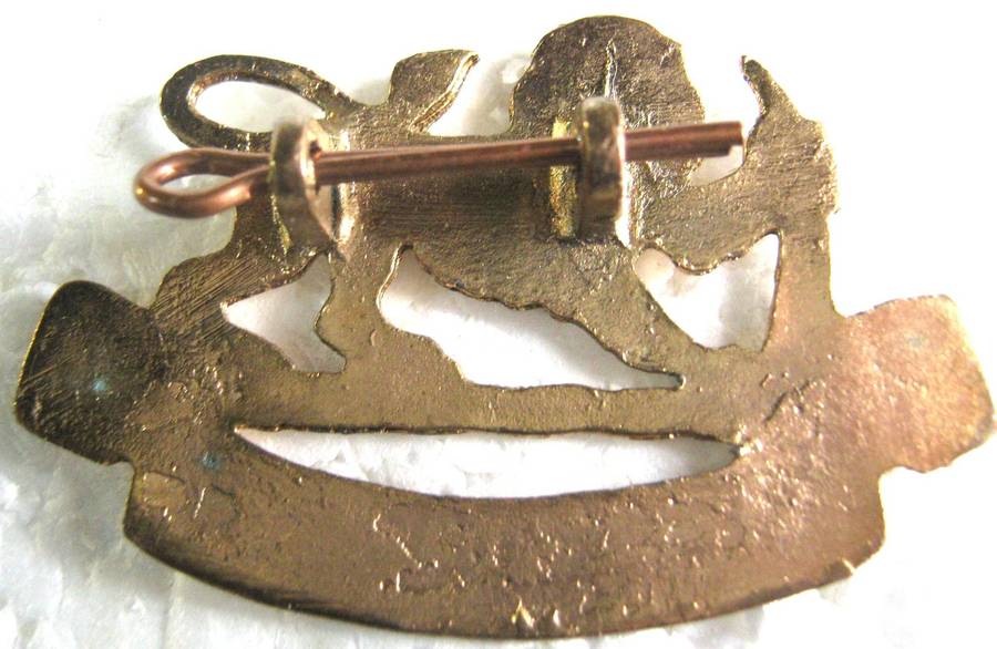 SOUTHERN RHODESIA GENERAL SERVICES CORPS CAP BADGE WITH LUGS AND PIN
