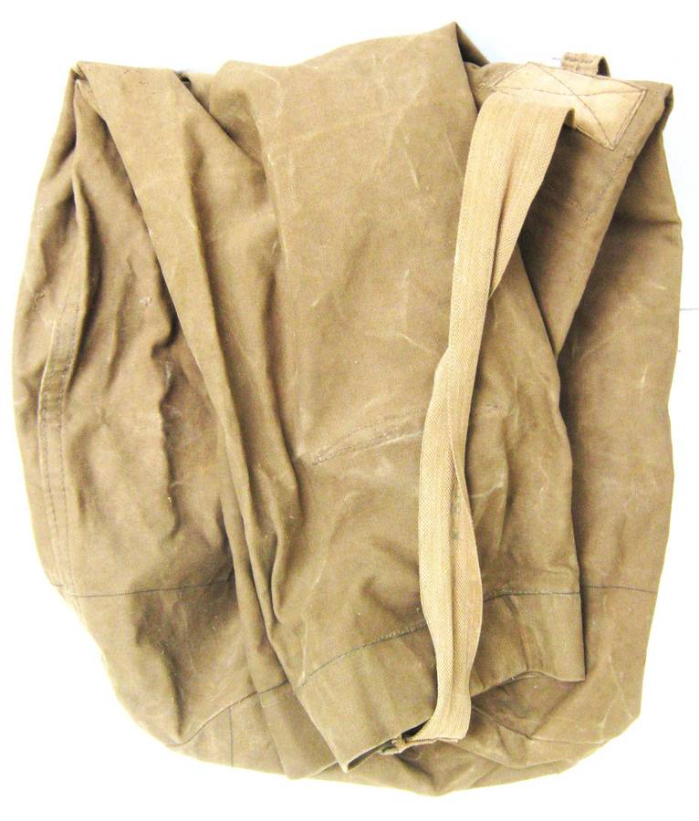 SADF 74 PATTERN CANVAS KIT BAG/BALSAK WITH PADLOCK CLIP IN GOOD CONDITION
