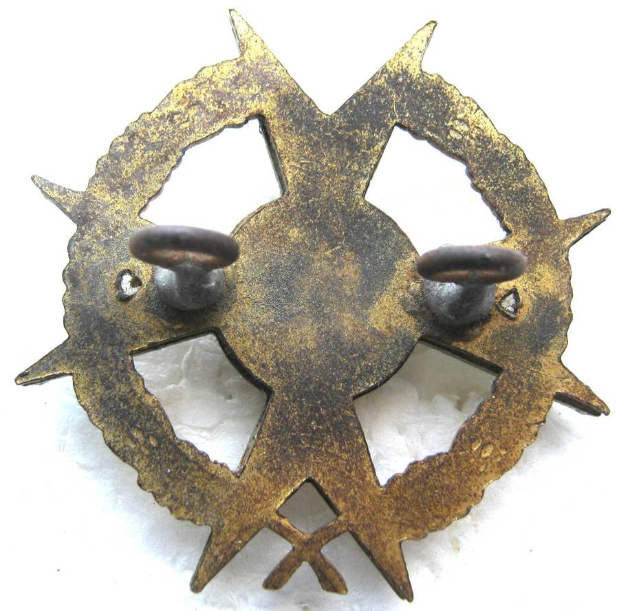 SADF CHAPLAINS BI -METAL WITH ENAMEL CENTRE CAP BADGE WITH REPLACED LUGS OTHERWISE GOOD CONDITION