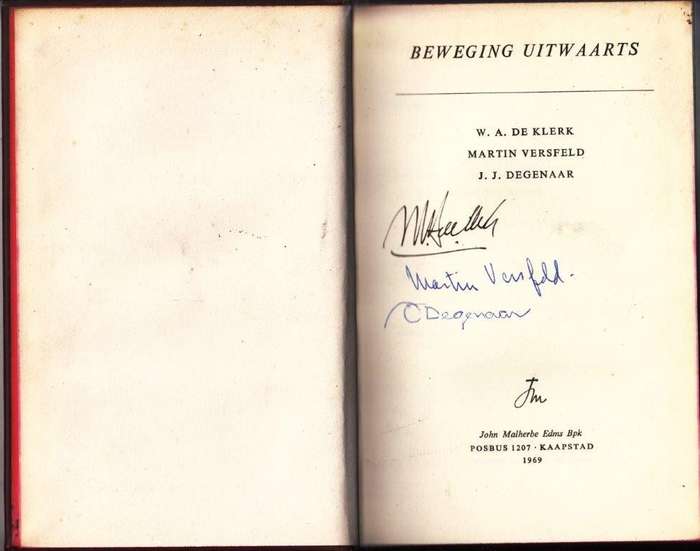 Beweging Uitwaarts (Hardcover, Signed by all 3 Authors)