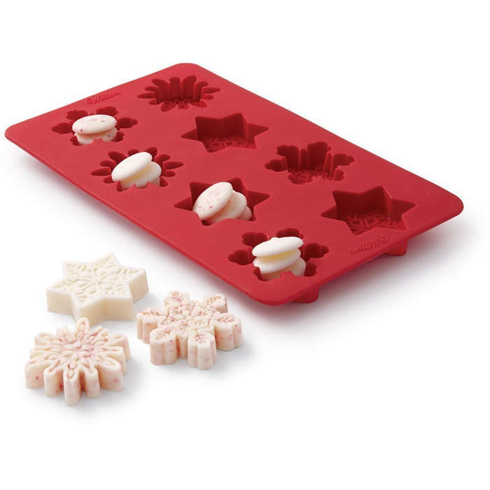 Wilton 8 cavity Red Silicone Snowflake Candy Bark Treat Microwave Safe Mold Tray