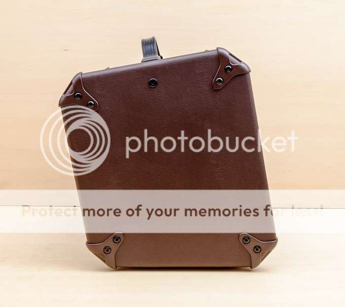  photo LL_03.jpg