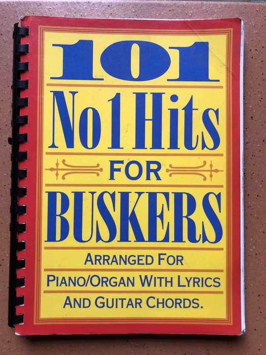 101 No 1 Hits for Buskers