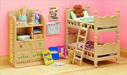 Sylvanian Toys: Children's Bedroom furniture