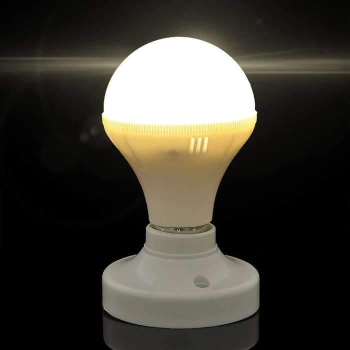 E27 Lamp Base  Durable White Plastic Light Socket Base