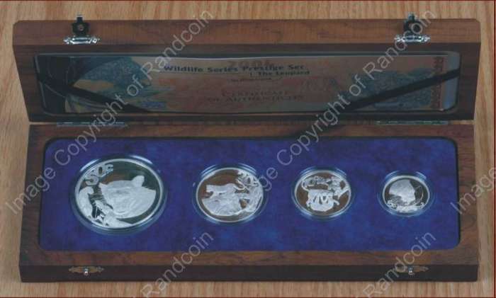 *#* 2004 Silver Prestige Leopard in Wooden Box Mintage 454 *#*