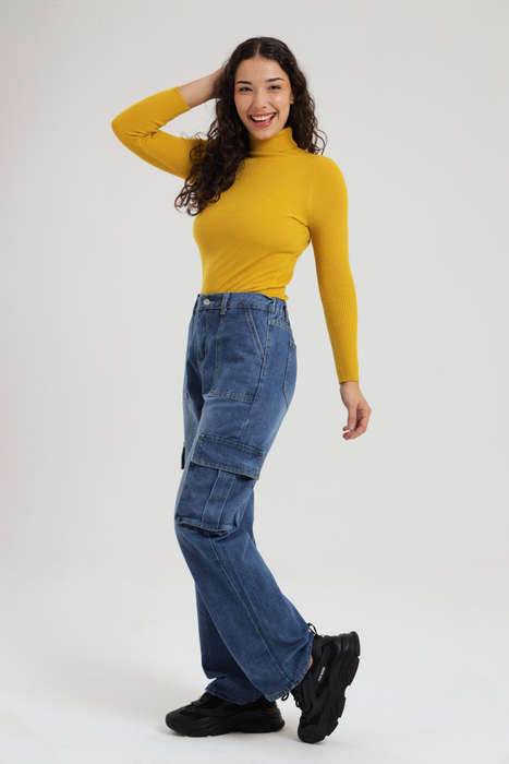 Ladies Blue High Waist Boyfriend Jeans With Side Pockets