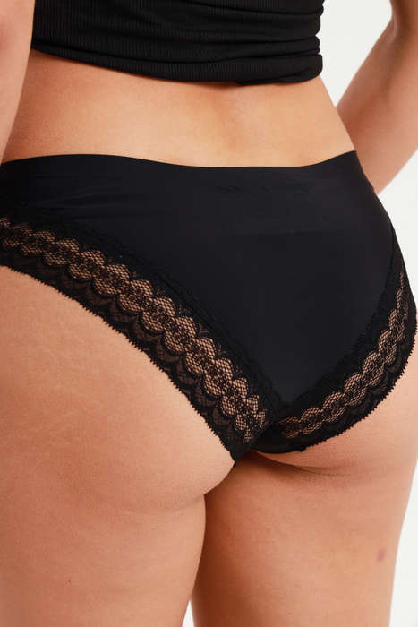Senza® 3 Pack Seamless No Line Lace Panty