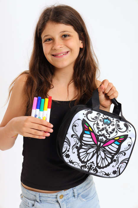 Senza® Girls DIY Colour-In Handbag With 5 Fabric Markers