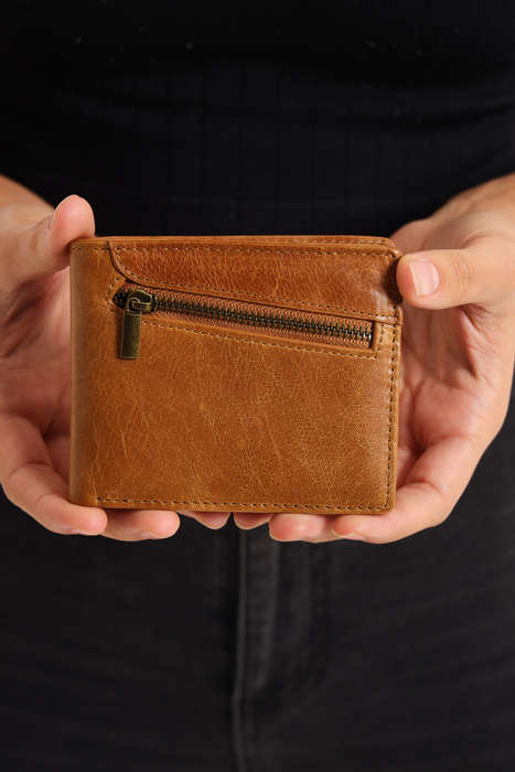 Camel Mountain Bi-Fold Geniun Leather Multiple Slot Card Wallet With Coin Pocket