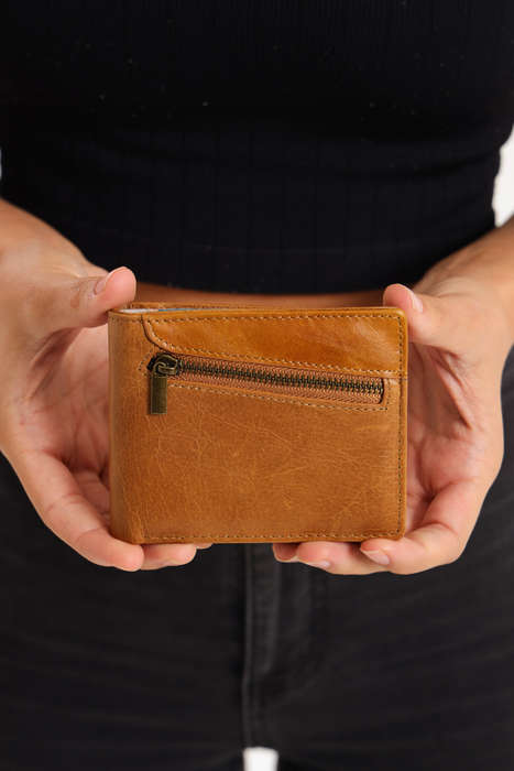 Camel Mountain Bi-Fold Geniun Leather Multiple Slot Card Wallet With Coin Pocket