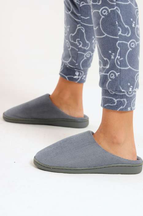 Ladies Cozy Plush Winter Bedroom Slippers