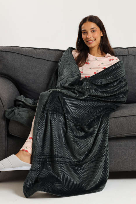 Pierre Cardin Embossed Fleece Luxury Throw XL 180cm x 200cm