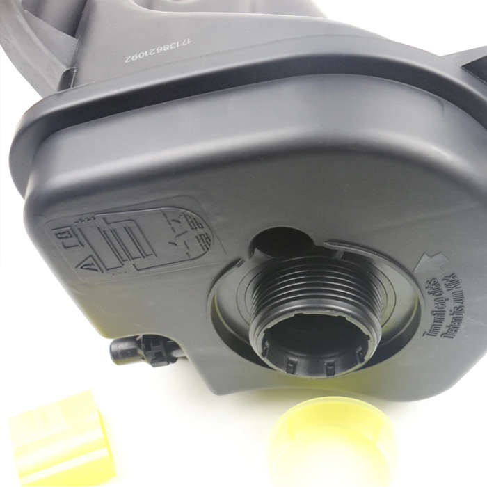 Storage Tank Water Tank With Cap for BMW X5 E70 3.0d X6 E71 X6 E72 N57