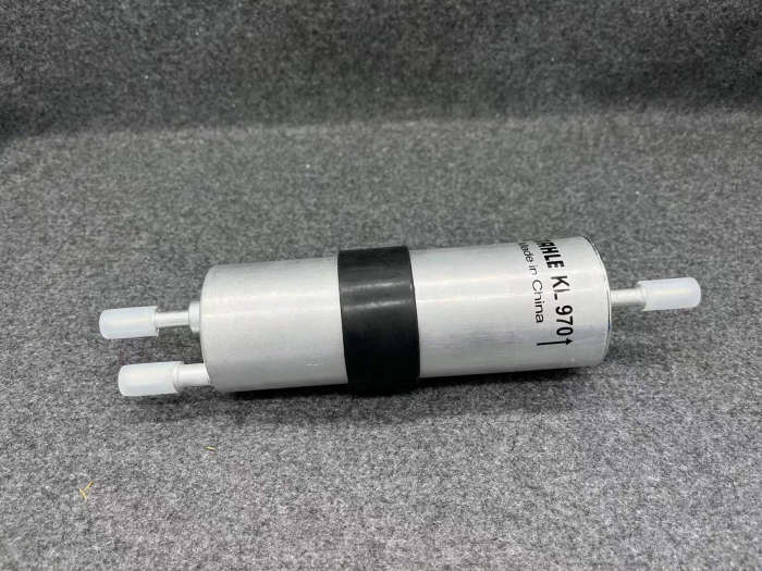 Fuel Filter for E81 E87 E90 E91 X5 E70 X3 F25 X6 F10 F01 F02 F30 F31 16127233840 16127451424